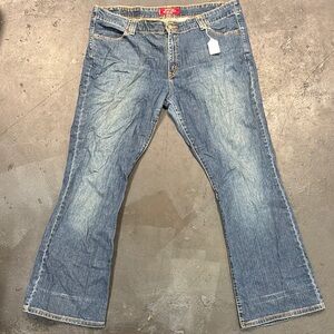 525 Levi’s  18 Mis M Women's Blue Boot Cut Stretch Jeans #30922